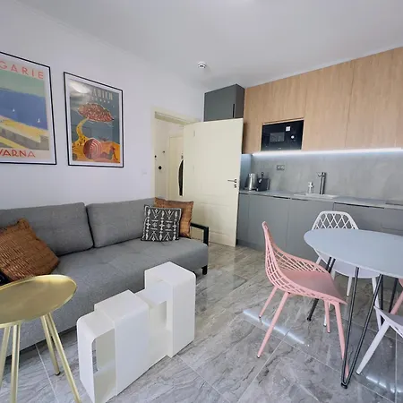 Valencia Gardens - Private - Bsr *